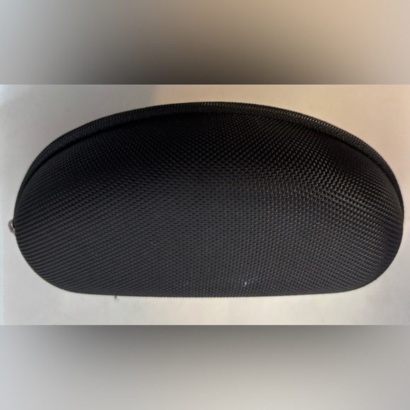 Oakley | Radar Array Soft Vault glasses case - Picture 3 of 10